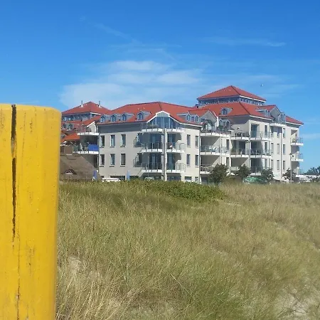 Strandburg Azurblau 01 C *